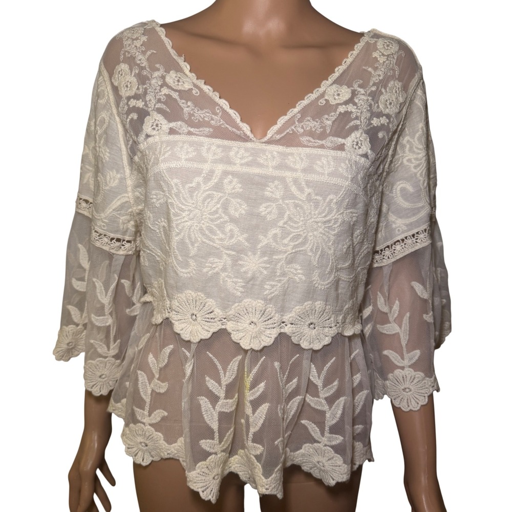 Verte Women Ivory Floral Embroidered Mesh Lace V-Neck Bell‎ Sleeve Top S/M